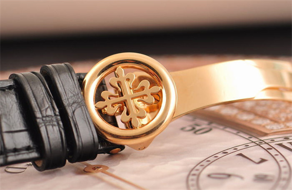 百达翡丽手表表盘有划痕怎么处理(图) 百达翡丽手表表盘有划痕怎么处理(图)