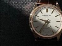 百达翡丽腕表表盘有划痕应该咋处理