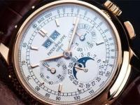 百达翡丽腕表表盘有划痕是什么原因